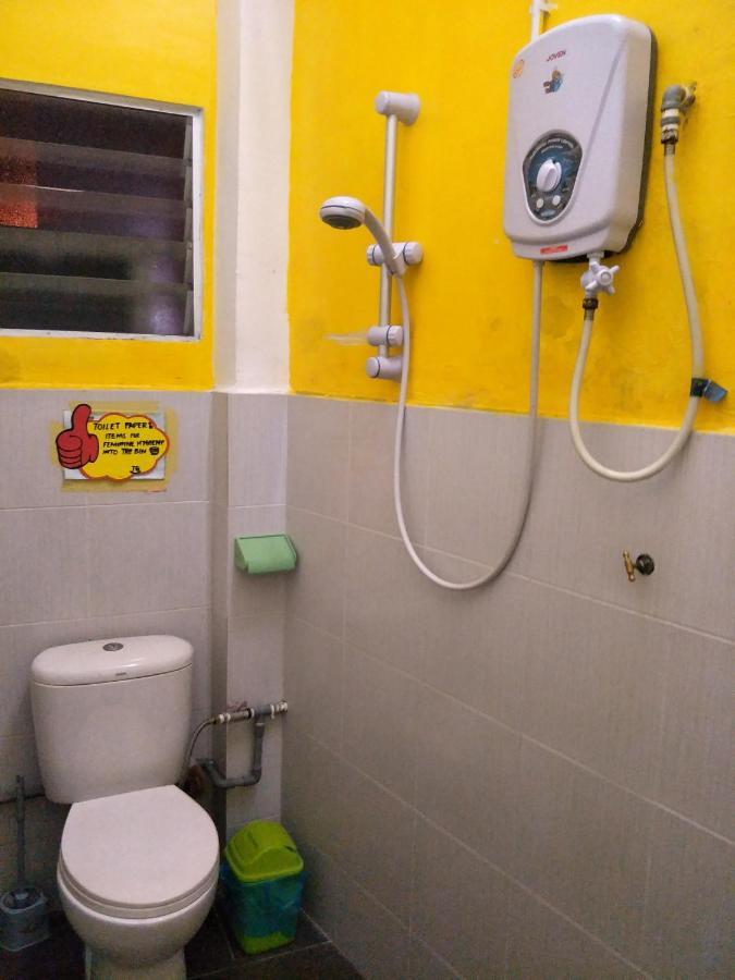 Joka-Joka Guesthouse Malacca Esterno foto