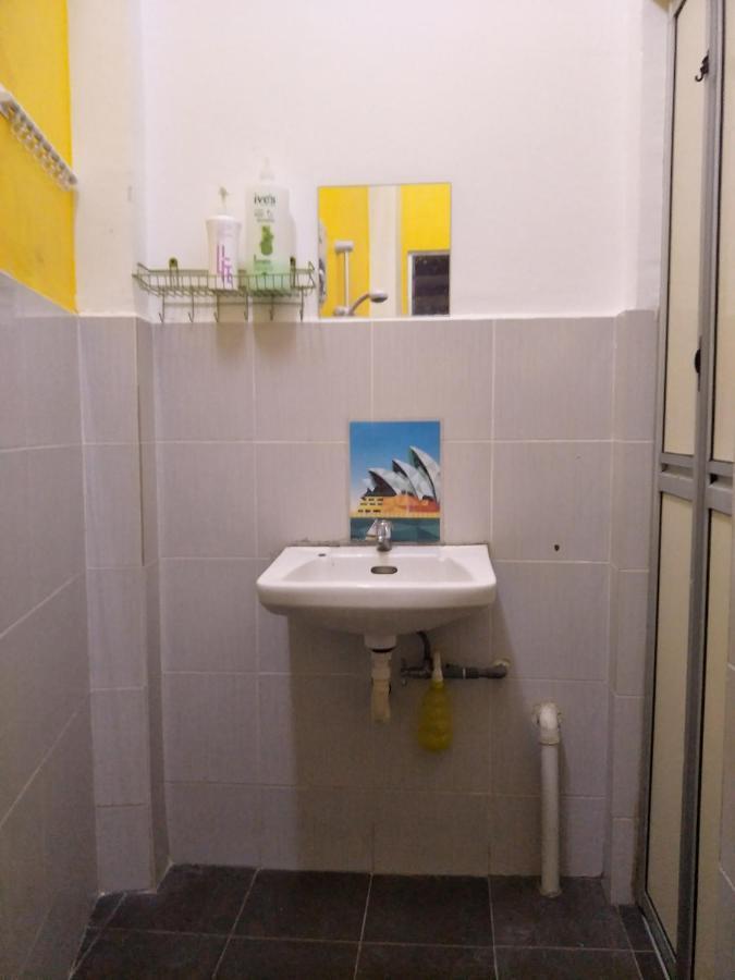 Joka-Joka Guesthouse Malacca Esterno foto