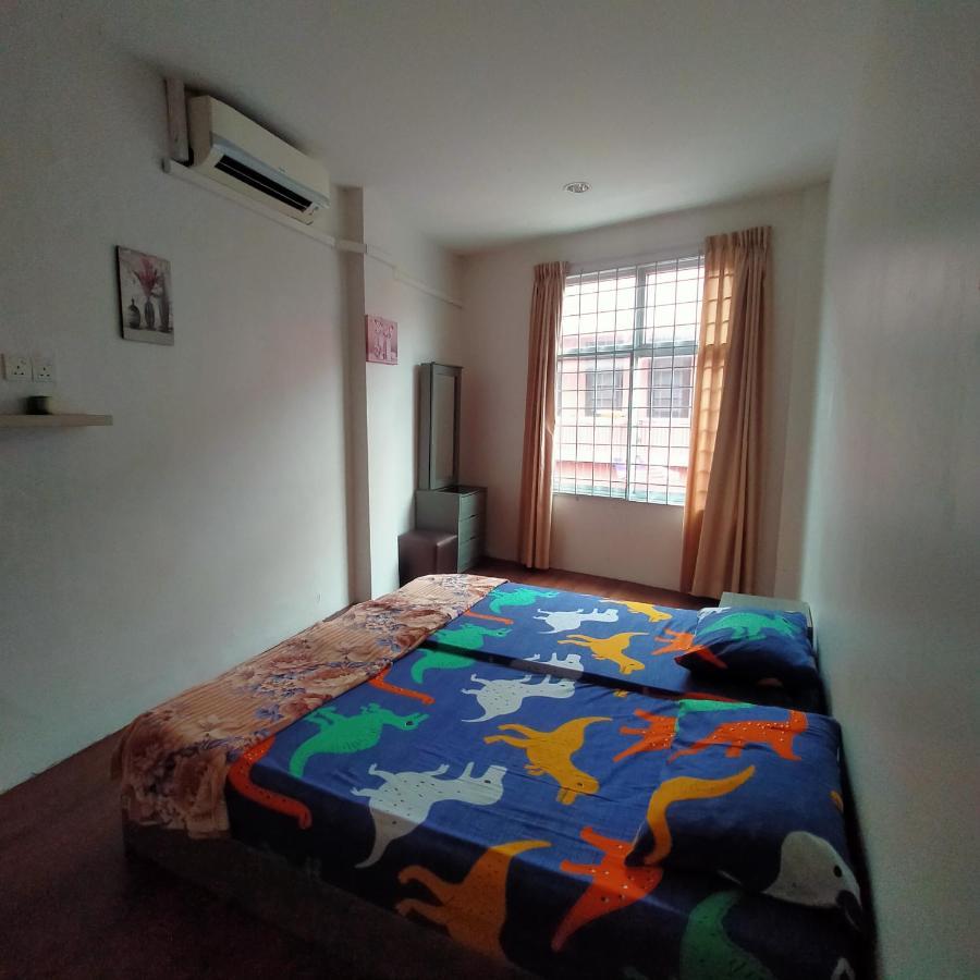 Joka-Joka Guesthouse Malacca Esterno foto
